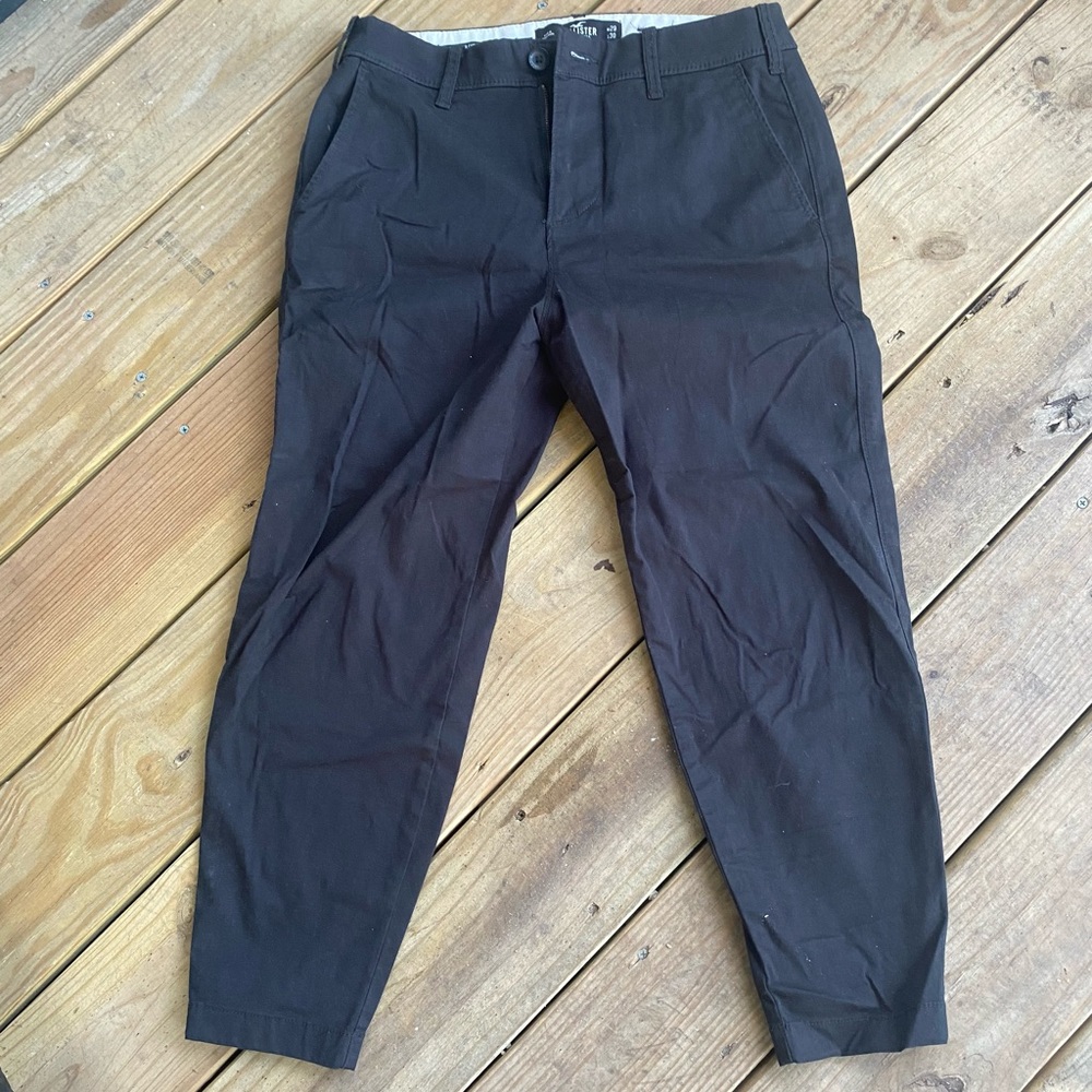 Hollister Cropped Chinos
